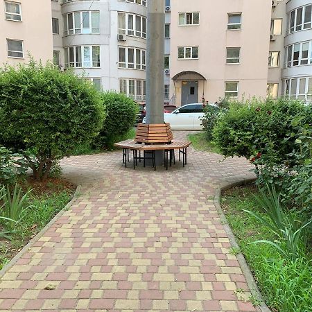 Apartments Staroportofrankovskaya & Pastera Street أوديسا المظهر الخارجي الصورة